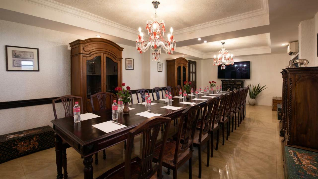 Mane Colonial Classic Sziemreap Kültér fotó